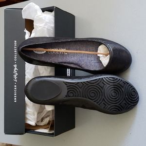 Dr Scholl's Black Flats 7.5